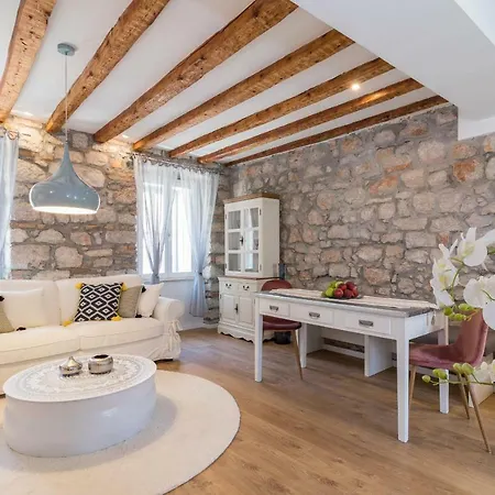 Deluxe Mimi 아파트 *