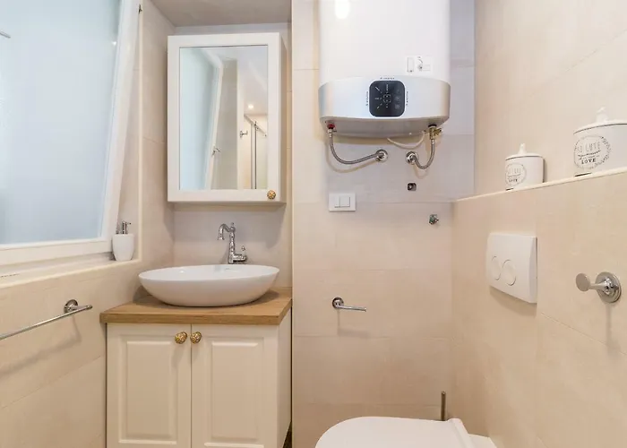 Διαμέρισμα Deluxe Mimi *