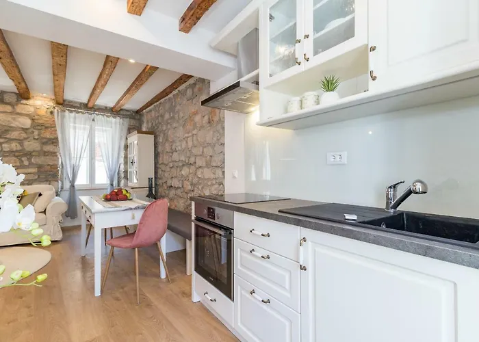 Διαμέρισμα Deluxe Mimi